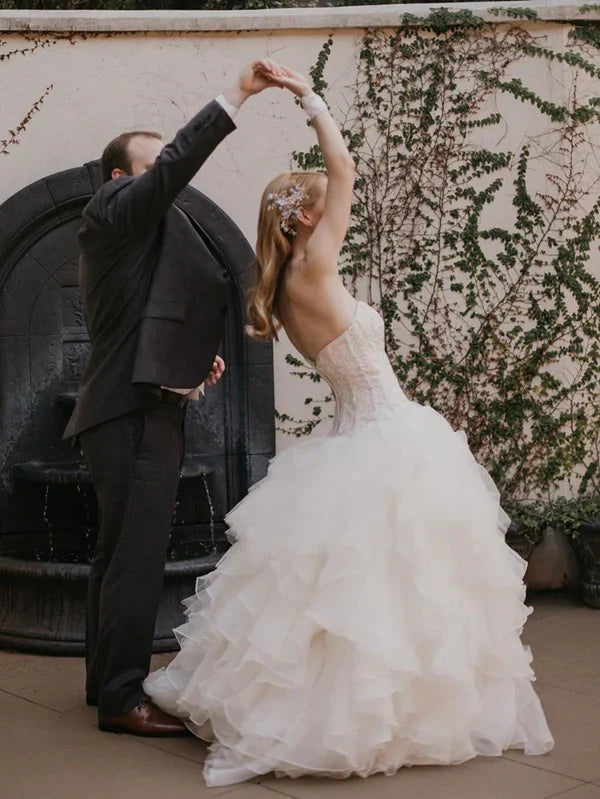 Simple Strapless Off-The-Shoulder Tulle Tiered Princess Wedding Dresses Gowns Beautiful