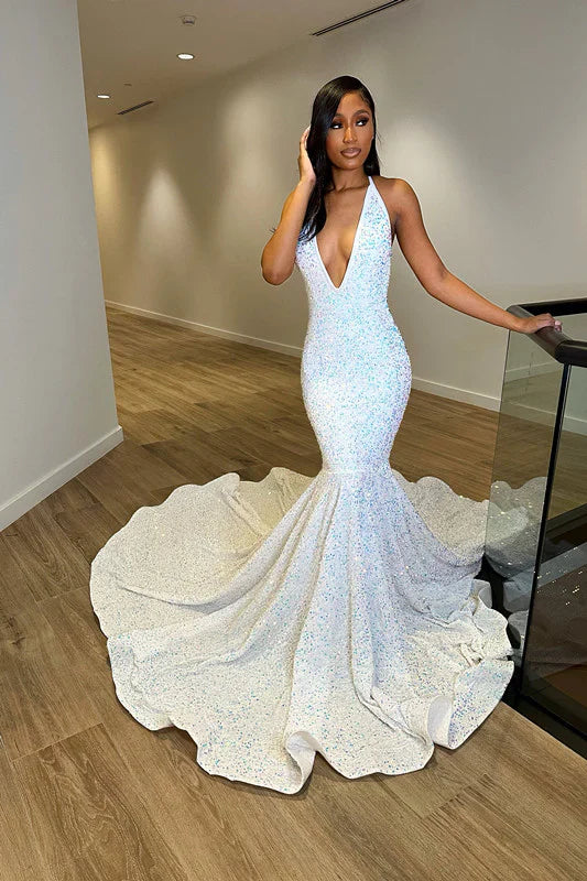 Fantasy White Sleeveless V Neck Halter Evening Dress With Sequins Sparkly Sexy Prom Dress