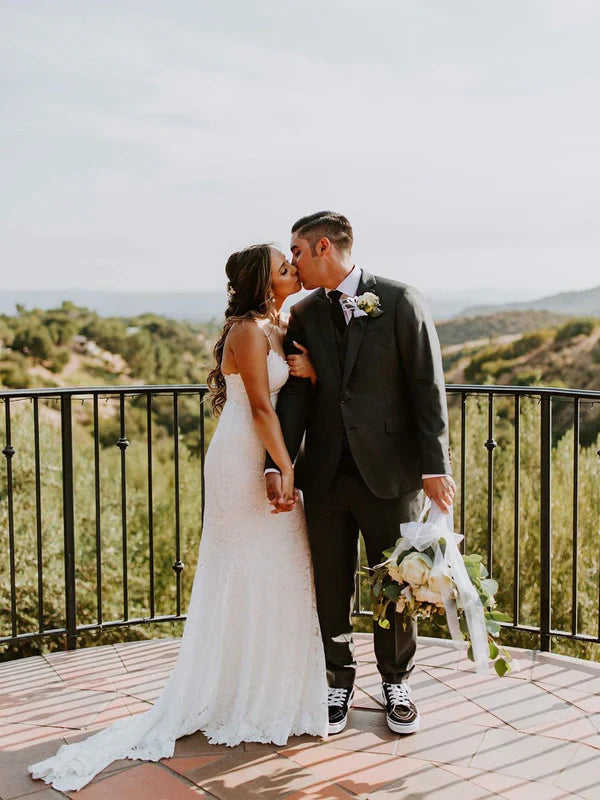 Simple Lace Spaghetti Straps V-Neck Sheath Wedding Dress Floor Length Elegant