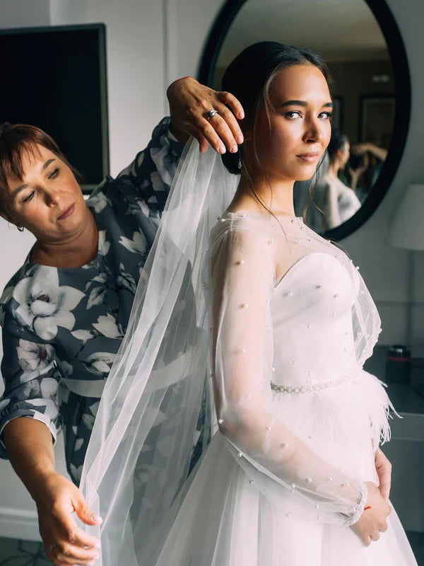 Noble Beaded Tulle Long Sleeves Lace Illusion A-line Wedding Dresses Elegant