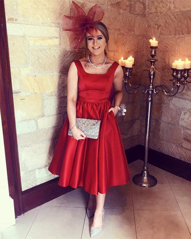 Elegant Bow Back Satin Spaghetti Straps Bridesmaid Dresses Tea Length