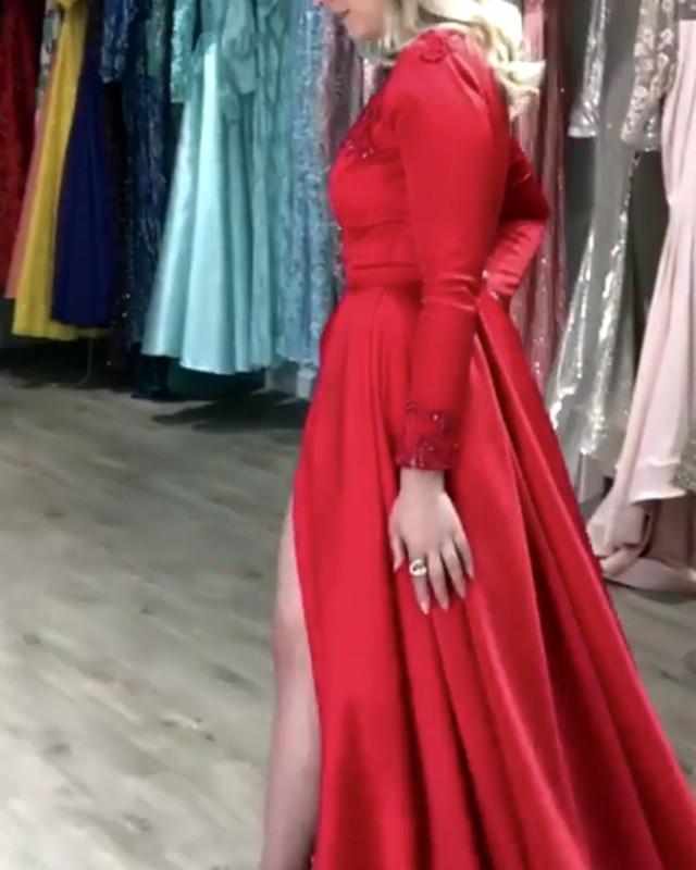 Stylish Embroidery Beaded Long Sleeves Satin Evening Dresses