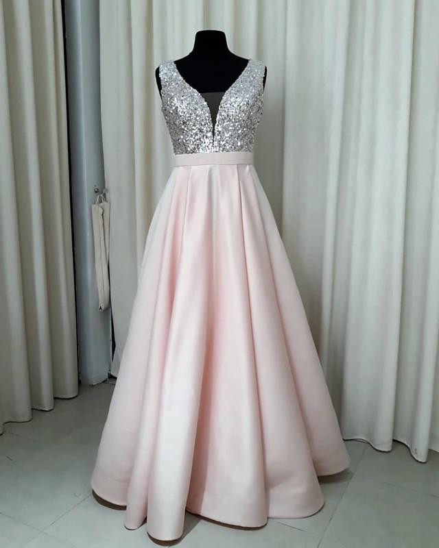 Sequins V-neck Floor Length Satin Prom Dresses