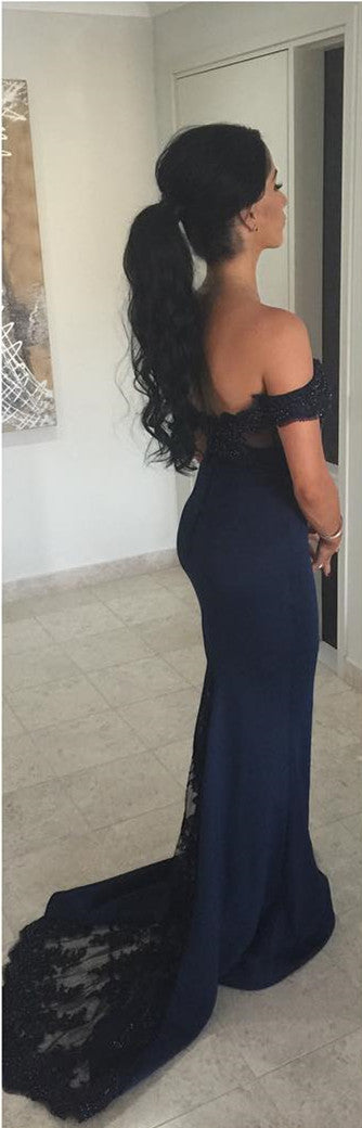 Lovely Lace Beaded V-neck Court Train Mermaid Bridesmaid Dresses