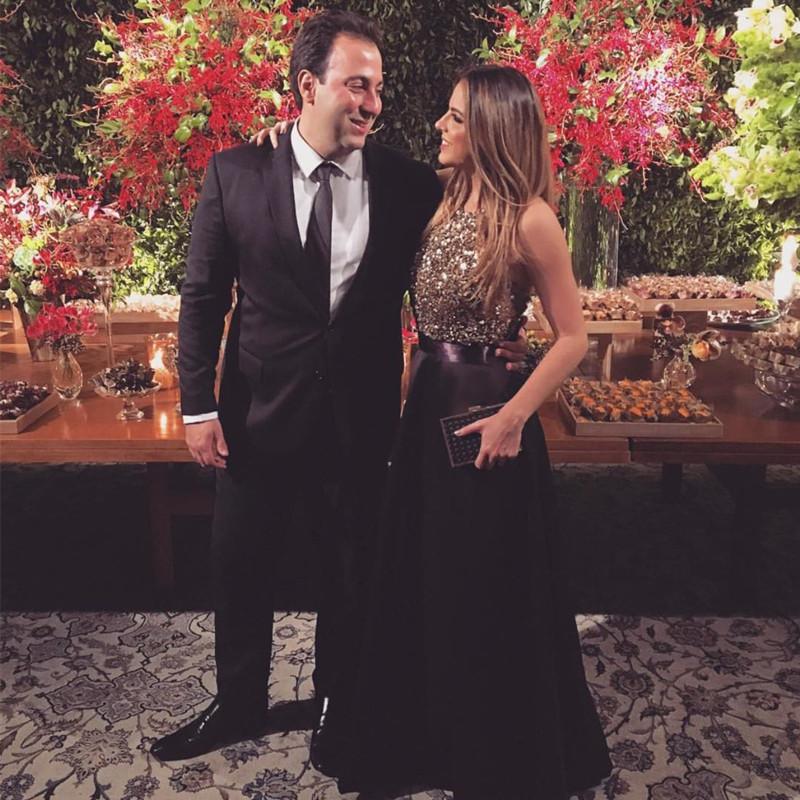 Stunning Sequins Beaded Halter Satin Prom Dresses Long Evening Gowns