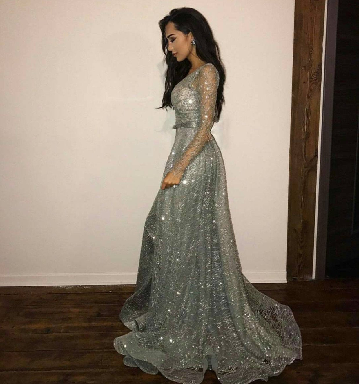 Long Sleeves Silver Sequins Evening Gowns Glitter Prom Dress