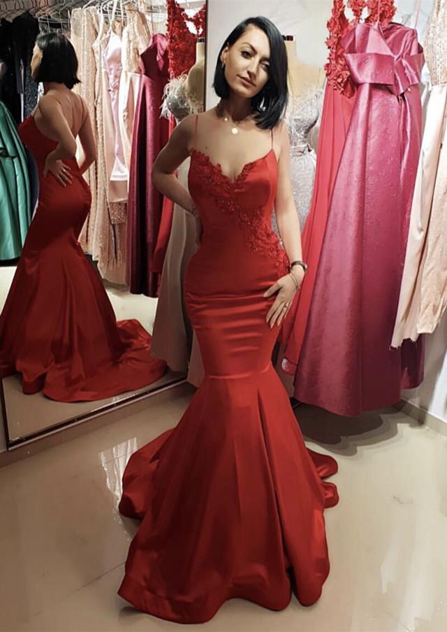 Spaghetti Straps V-neck Satin Mermaid Prom Dress Lace Appliques