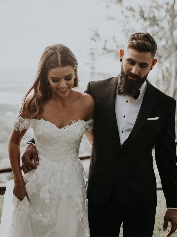 Delicate Appliqued Tulle Wedding Dresses A-line Long Bridal Gowns Off Shoulder Charming