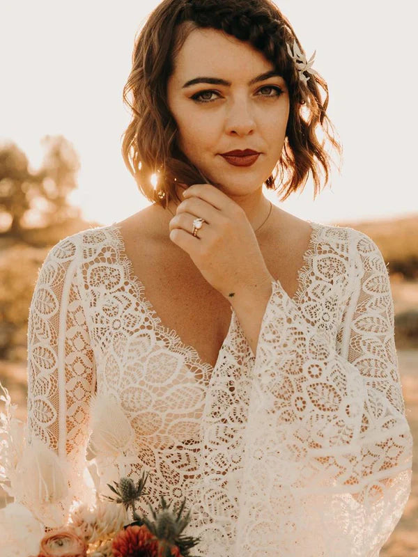 Wonderful Longsleeves Illusion V-neck Lace Wedding Dresses A-Line Backless Bridal Gowns Charming