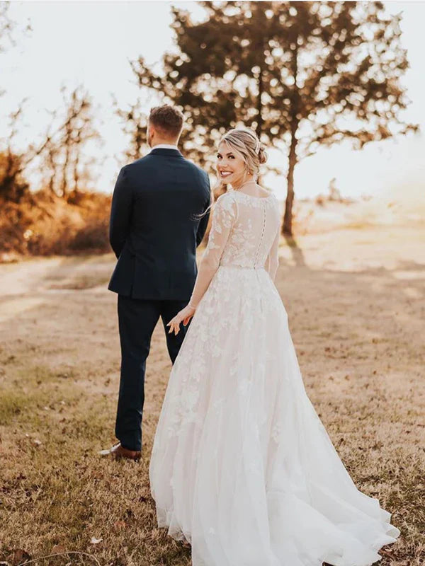 Marvelous A-Line Lace V-Neck Longsleeves Wedding Dresses Appliqued Tulle Bridal Gowns Elegant