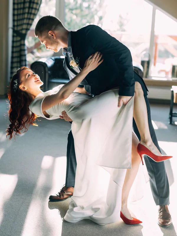 Delicate Satin Off-the-shoulder A-line Floor-Length Bridal Gowns Simple Elegant Wedding Dress Wholesale