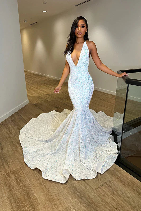 Fantasy White Sleeveless V Neck Halter Evening Dress With Sequins Sparkly Sexy Prom Dress