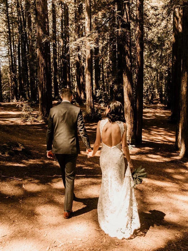 Elegant Slit Lace wedding Dresses Sleeveless Long Backless Bridal Gowns Beautiful