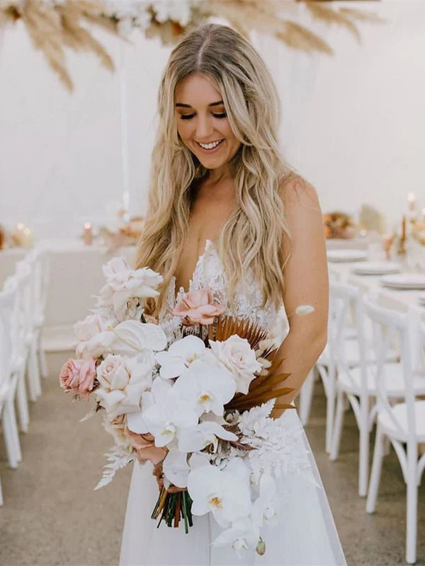 Stunning Tulle A-line Wedding Dresses With Appliques Backless Gowns Charming