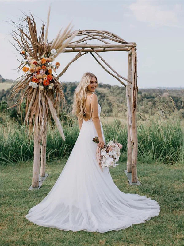 Stunning Tulle A-line Wedding Dresses With Appliques Backless Gowns Charming