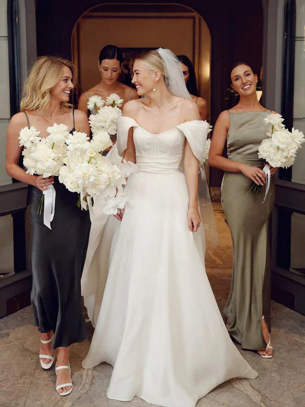 Nifty Organza Sweetheart Neckline A-line Chapel Train Wedding Dress Simple Off Shoulder Elegant