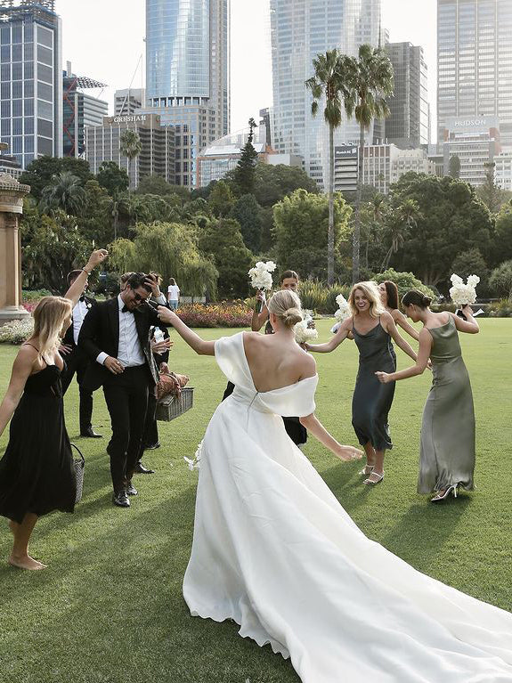 Nifty Organza Sweetheart Neckline A-line Chapel Train Wedding Dress Simple Off Shoulder Elegant
