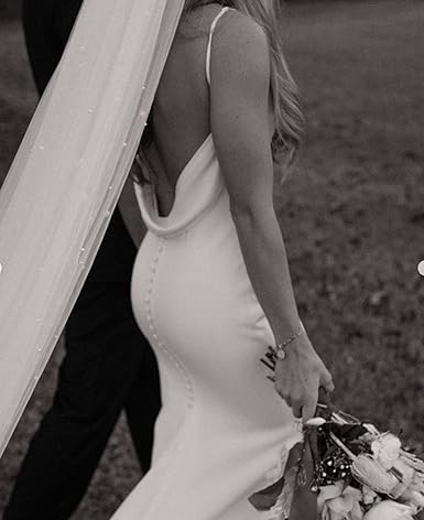 Aimishang Dress Wholesale Elegant V-Neck Mermaid Wedding Dresses for Bride Spaghetti Straps Simple Satin Beach Bridal Gown with Train