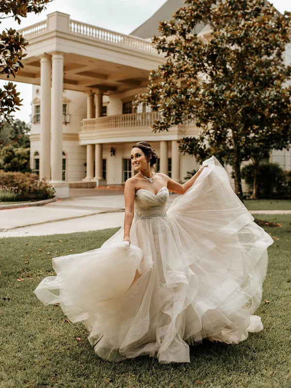 Charming Tulle A-line Chapel Train Wedding Dresses Off Shoulder Floor Length Elegant Wholesale