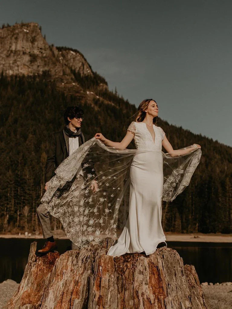 Fabulous Tulle Appliqued Mermaid V-Neck Cap Sleeves Sweep Train Wedding Dresses Beautiful