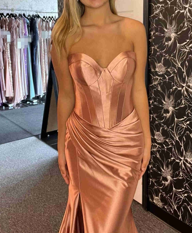 Fuchsia Sweetheart Strapless Satin Long Prom Dress with Slit Off Shoulder Charming Evening Dress Wholesale