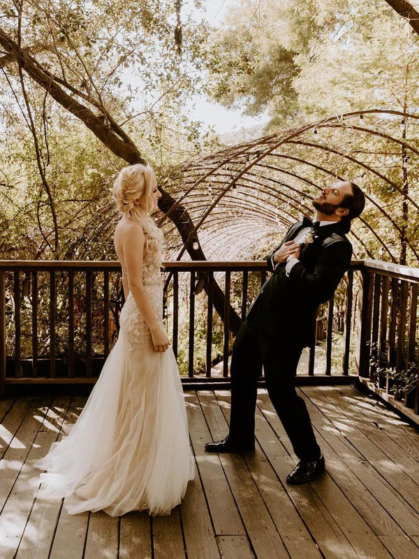 Elegant Spaghetti Straps Neckline Sheath Wedding Dresses With Appliques Beautiful Wholesale