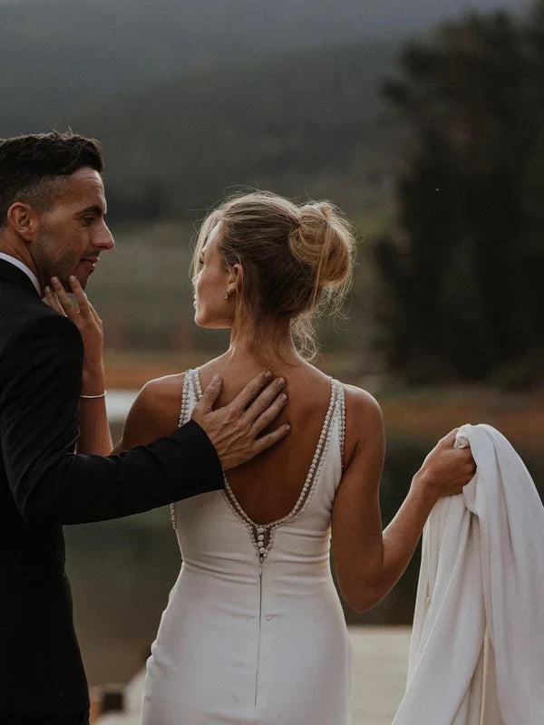 Elegant Mermaid Back-V Sleeveless Chapel Train Satin Appliqued Wedding Dresses Charming