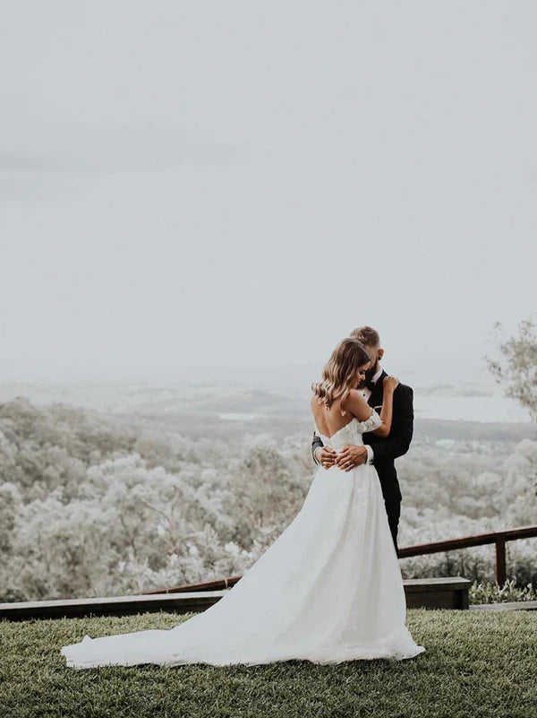 Delicate Appliqued Tulle Wedding Dresses A-line Long Bridal Gowns Off Shoulder Charming