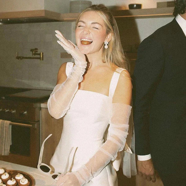 Aimishang Elegant Square Neck Satin Short Wedding Dress with Bow Back Simple Party Dress No With Gloves