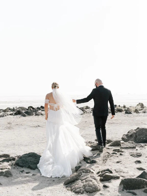 Delicate Off-The-Shoulder Illusion Satin Strapless Mermaid Wedding Dresses Elegant