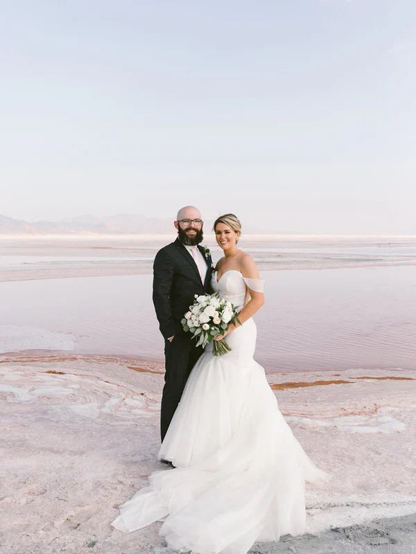 Delicate Off-The-Shoulder Illusion Satin Strapless Mermaid Wedding Dresses Elegant