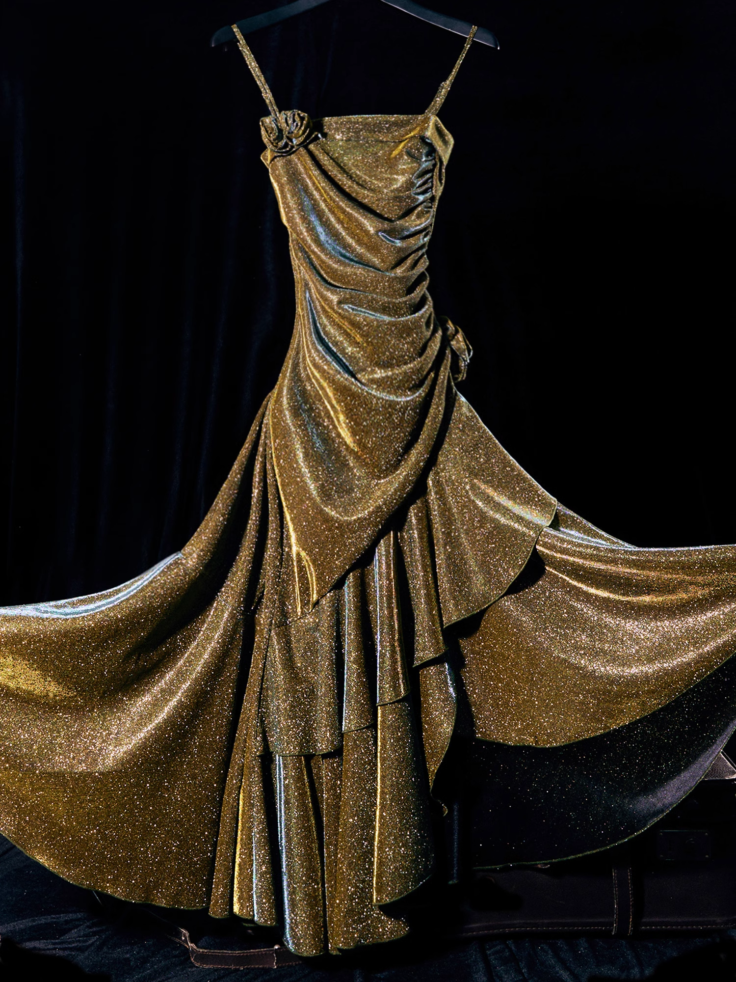 Vintage Mermaid Spaghetti Straps Long Gold Sequin Prom Dresses Birthday Outfits With Flowers SD485