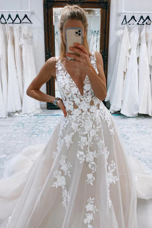 Aimishang Elegant Ivory A-Line Ivory V-Neck Long Tulle Wedding Dress with Appliques