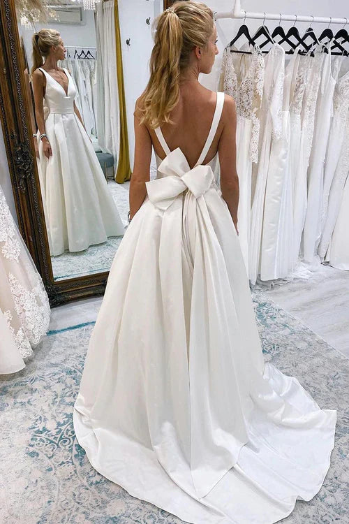 Aimishang Elegant Ivory A-Line Deep V-Neck Long Wedding Dress with Bowknot