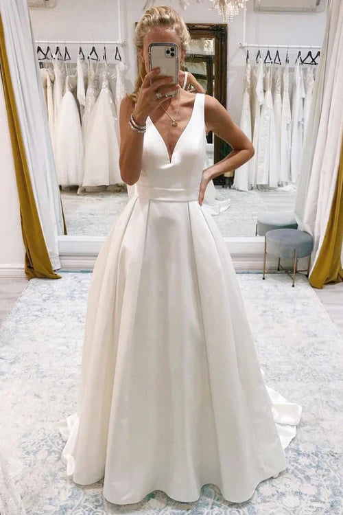 Aimishang Elegant Ivory A-Line Deep V-Neck Long Wedding Dress with Bowknot