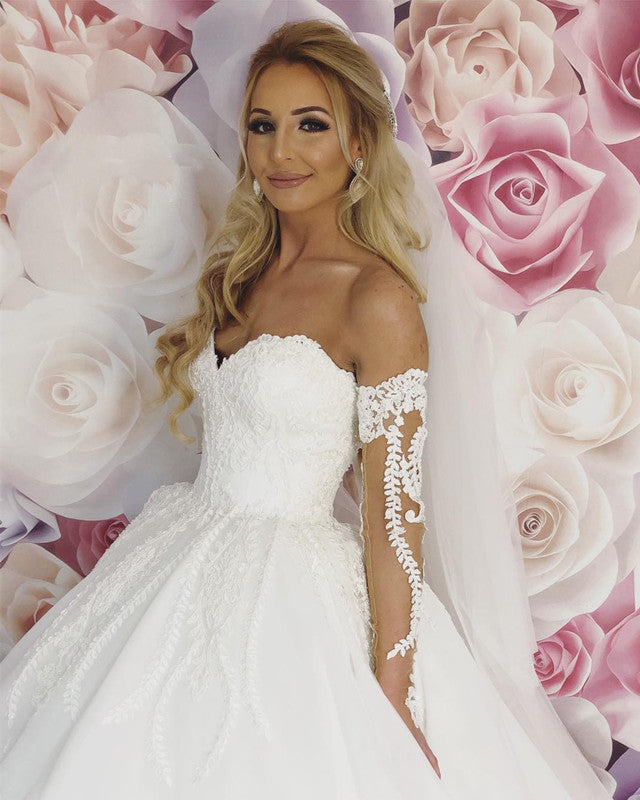 Tulle Wedding Dress Sweetheart Ball Gown Lace Sleeves