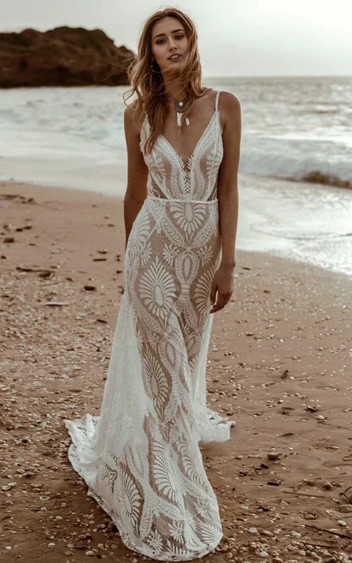 Aimishang Beach Floral Mermaid Plunging Boho Lace Wedding Dress with Sweep Train