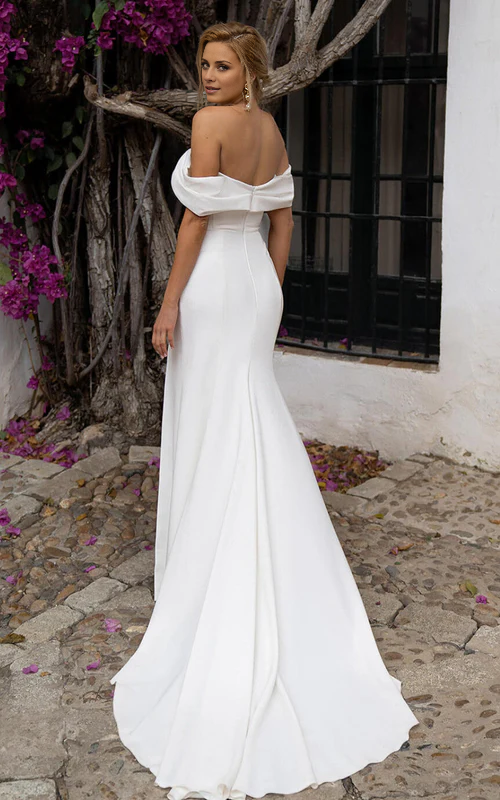Aimishang Elegant Mermaid Satin Off-the-Shoulder Sheath Wedding Dress with Zipper and Slit