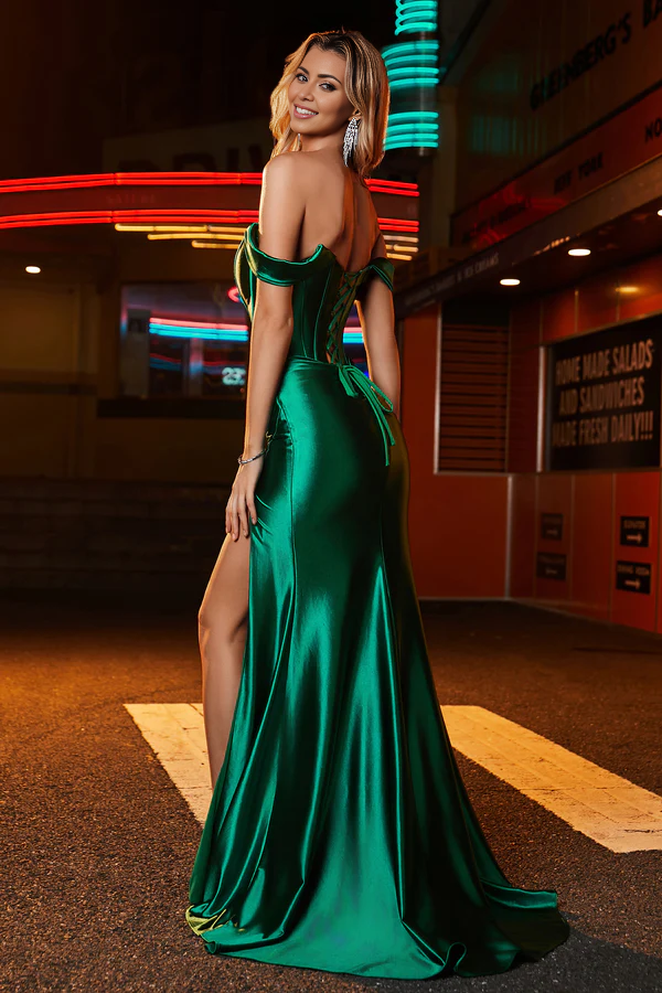 Aimishang Elegant Prom Dresses Off Shoulder Pleated Sweep Train Gown With Slit Evening Dress