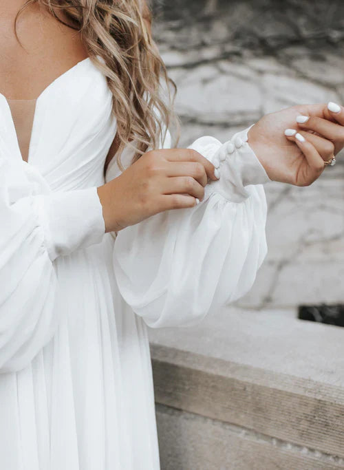 Aimishang Elegant A-Line Sweetheart Long Sleeves Chiffon Sweep Train Wedding Dress