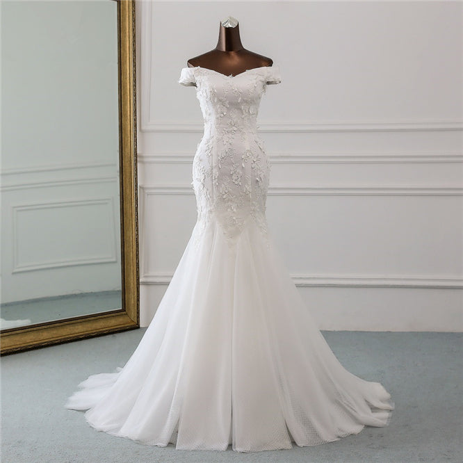 Amazing Off-the-Shoulder Mermaid Long Wedding Dress With Lace Appliques
