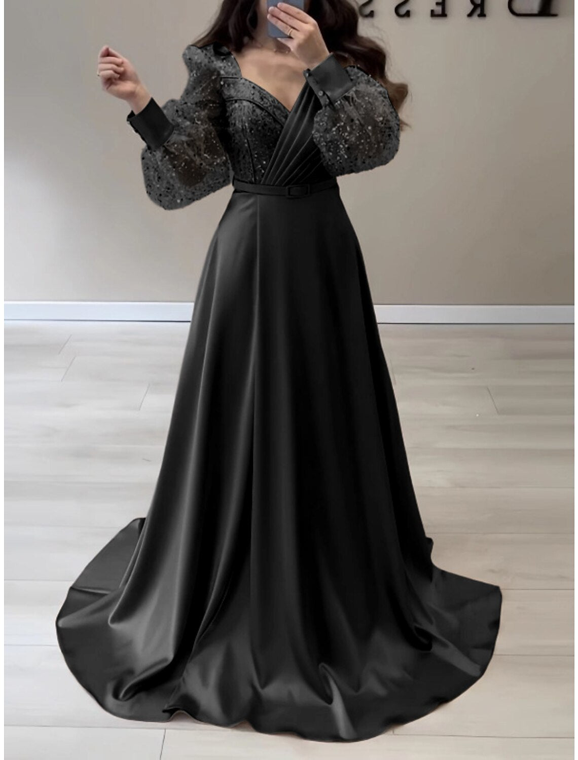 Wholesale A-Line Evening Gown Elegant Dress Formal Fall Sweep / Brush Train Long Sleeve V Neck Satin with Glitter Pleats Strappy