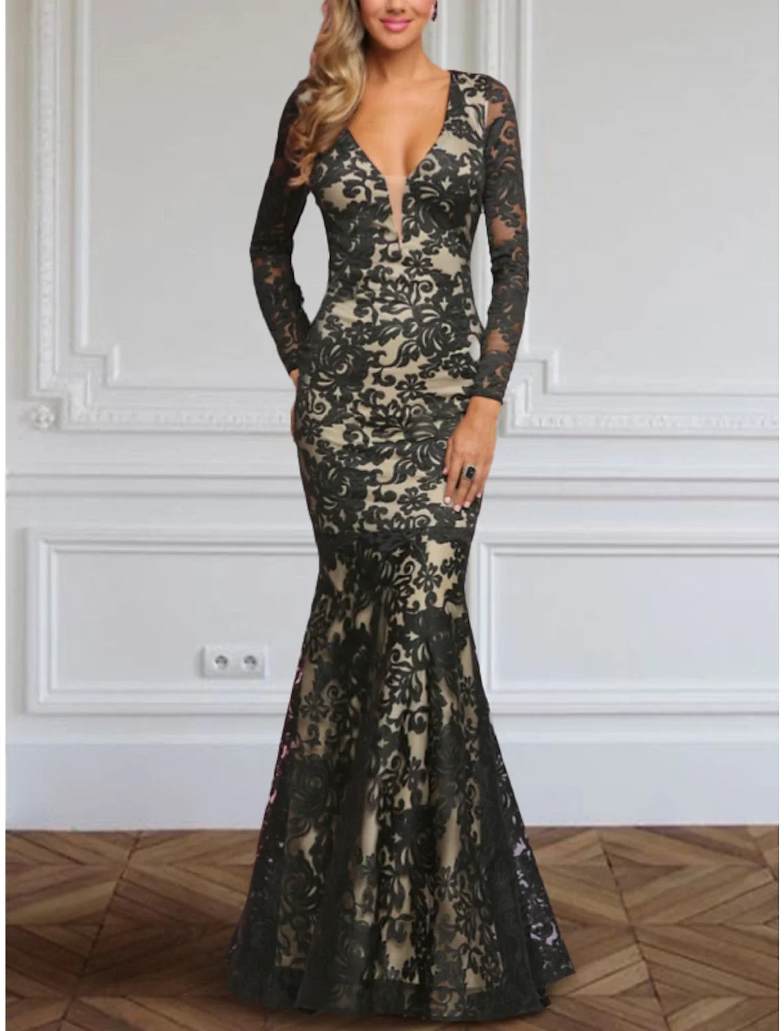 Mermaid / Trumpet Evening Gown Elegant Dress Formal Fall Floor Length Long Sleeve V Neck Lace with Pleats Embroidery