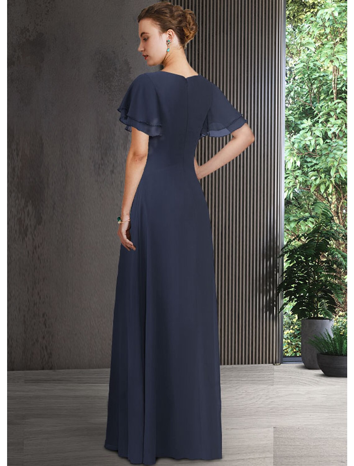 Aimishang Sheath / Column Mother of the Bride Dress Elegant V Neck Floor Length Chiffon Short Sleeve with Appliques Ruching