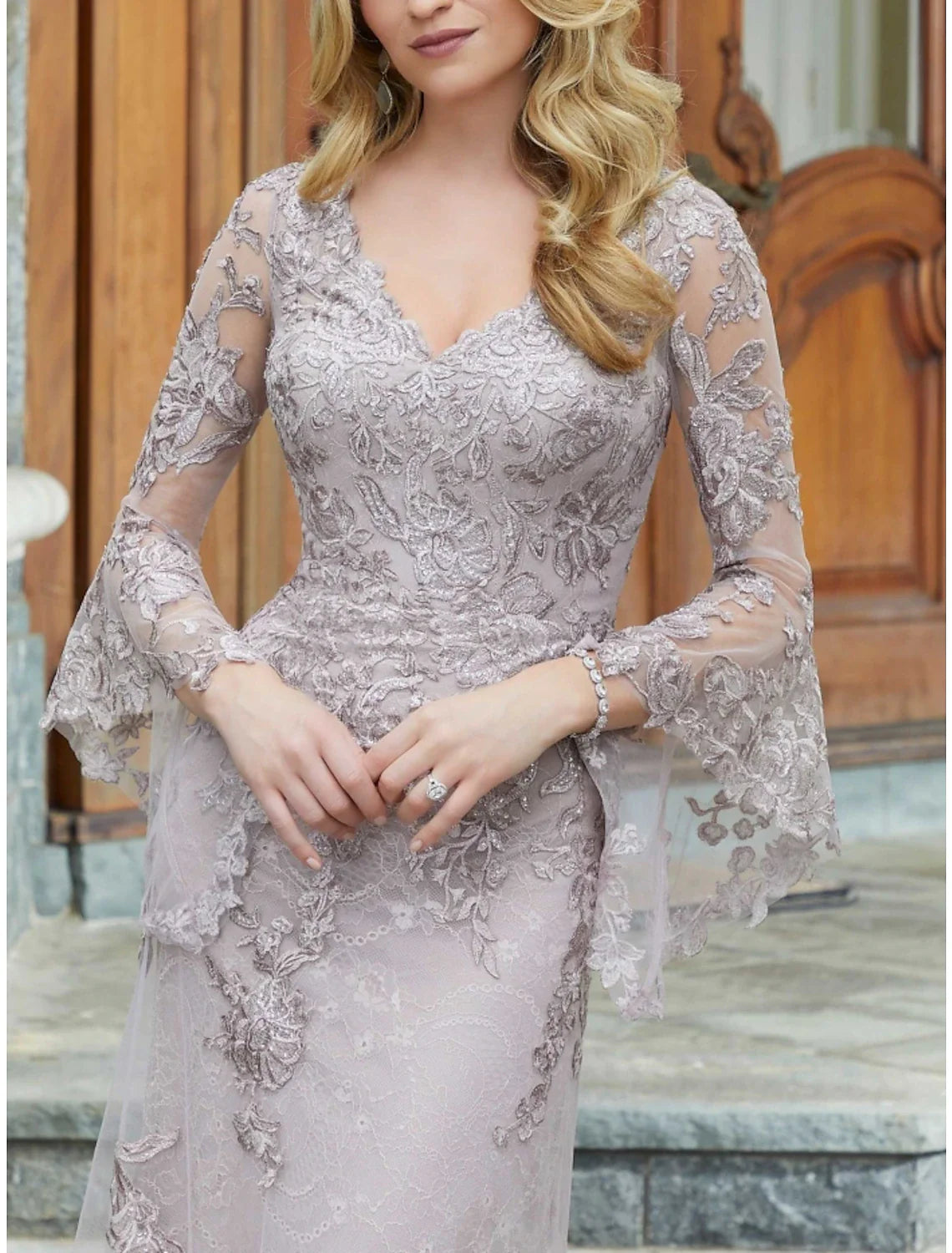 Aimishang A-Line Mother of the Bride Dress Wedding Guest Elegant V Neck Floor Length Lace Long Sleeve with Ruching Solid Color