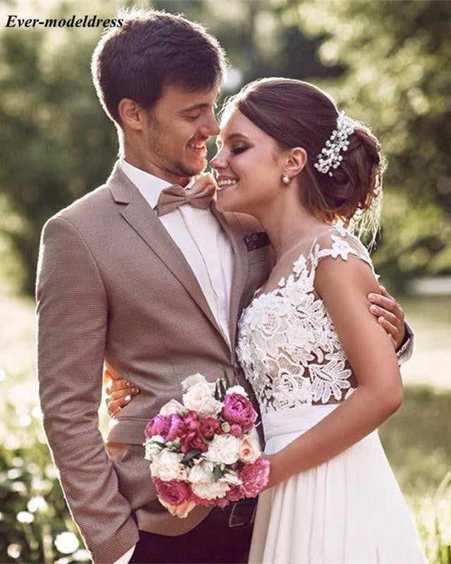 Elegant Chiffon Wedding Dress for Summer Beach Brides