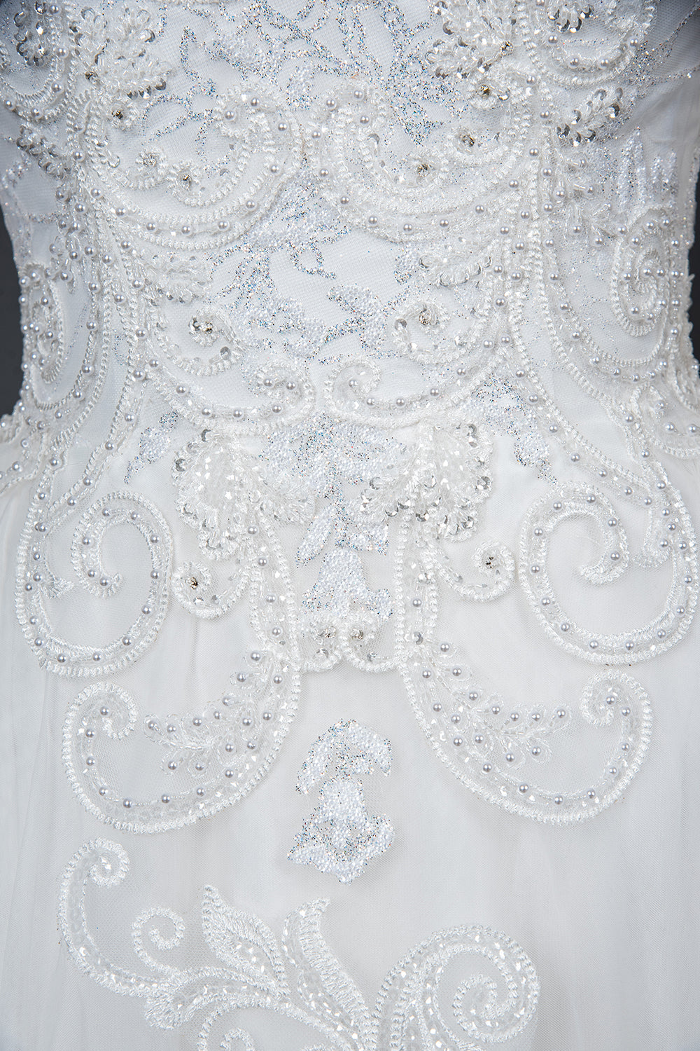 Elegant Long Sleeve Ball Gown Wedding Dress with Lace Appliques