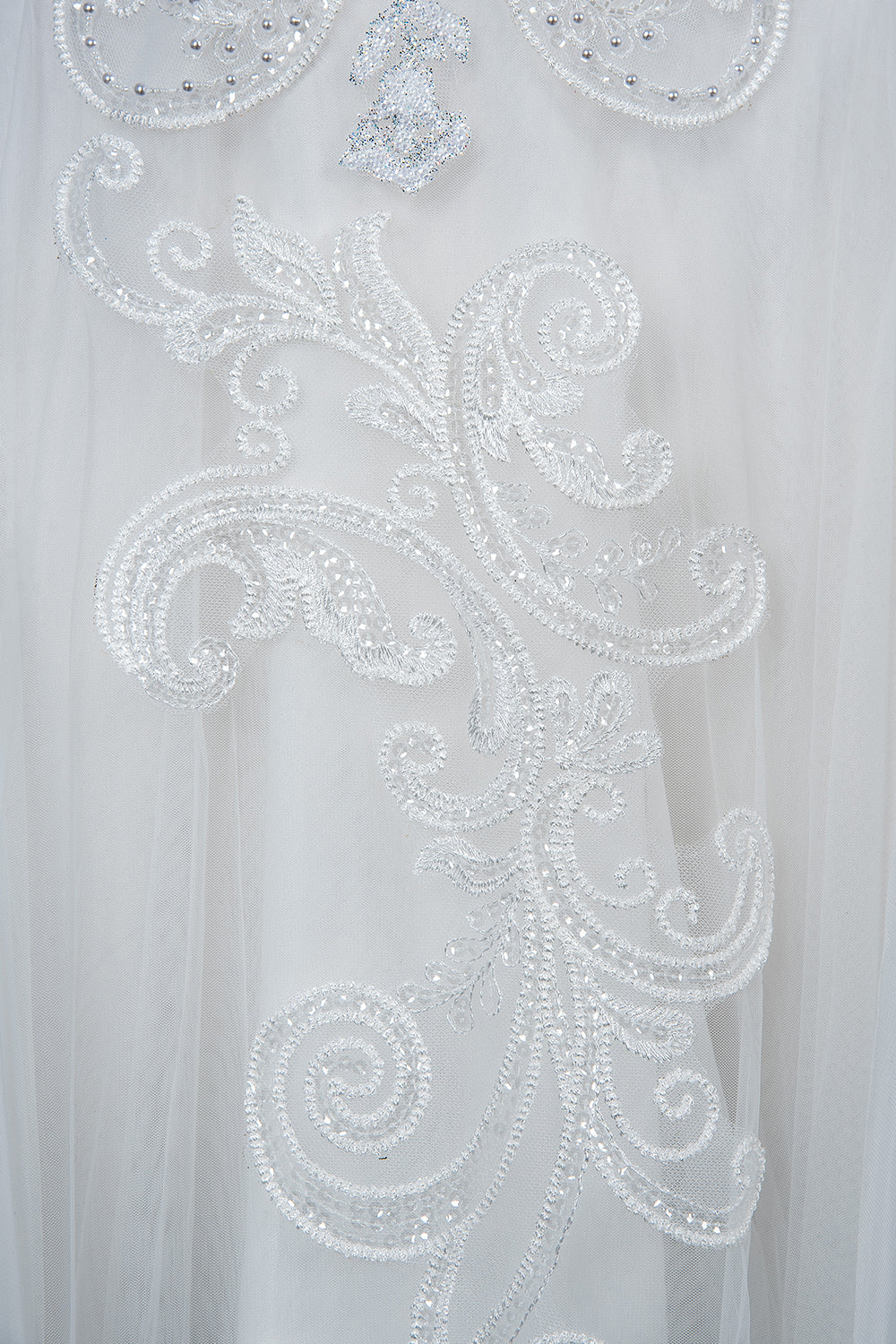 Elegant Long Sleeve Ball Gown Wedding Dress with Lace Appliques