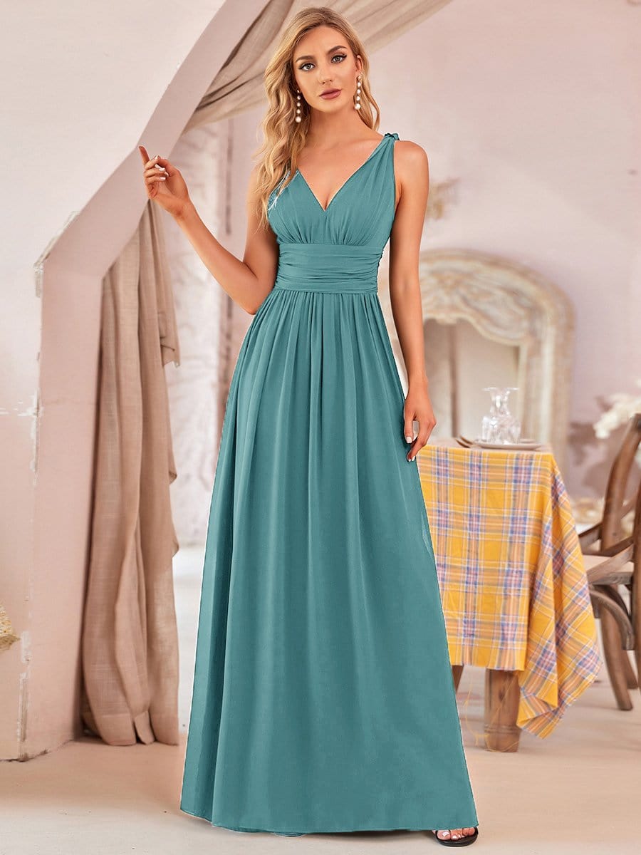 Weitese Pleated Sleeveless V-Neck Chiffon Maxi Dress