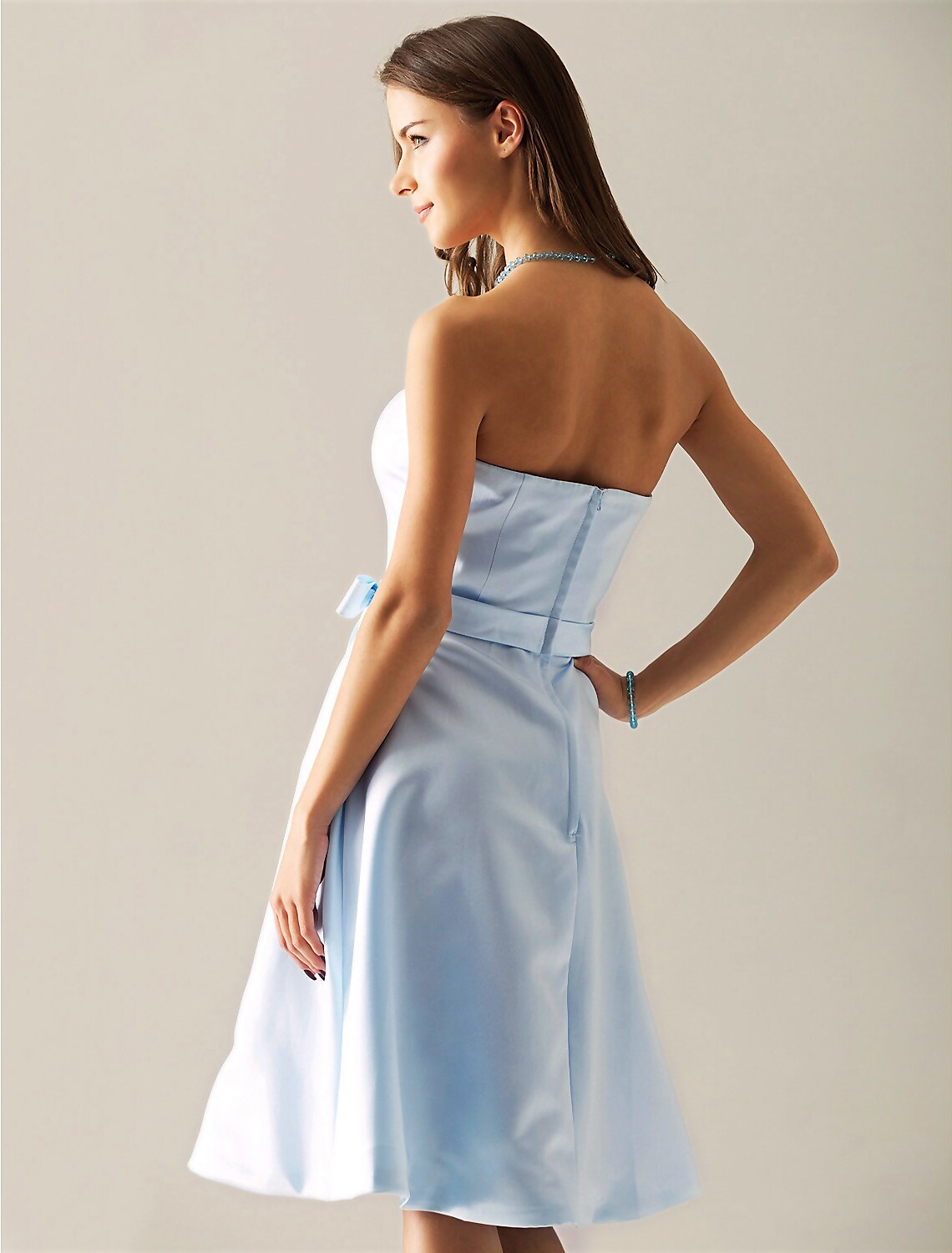 A-Line Bridesmaid Dress Strapless Sleeveless Elegant Knee Length Satin Sash Ribbon Bow